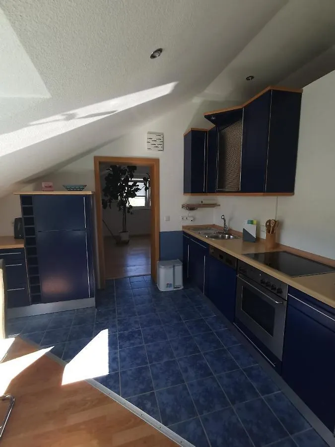 Dachgeschoss Feriewohnung Fuer Zwei Cologne Apartment