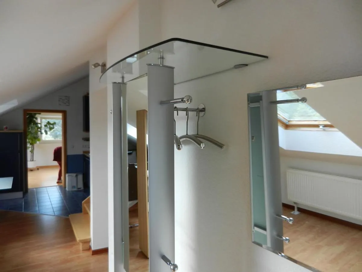 Dachgeschoss Feriewohnung Fuer Zwei Cologne Apartment